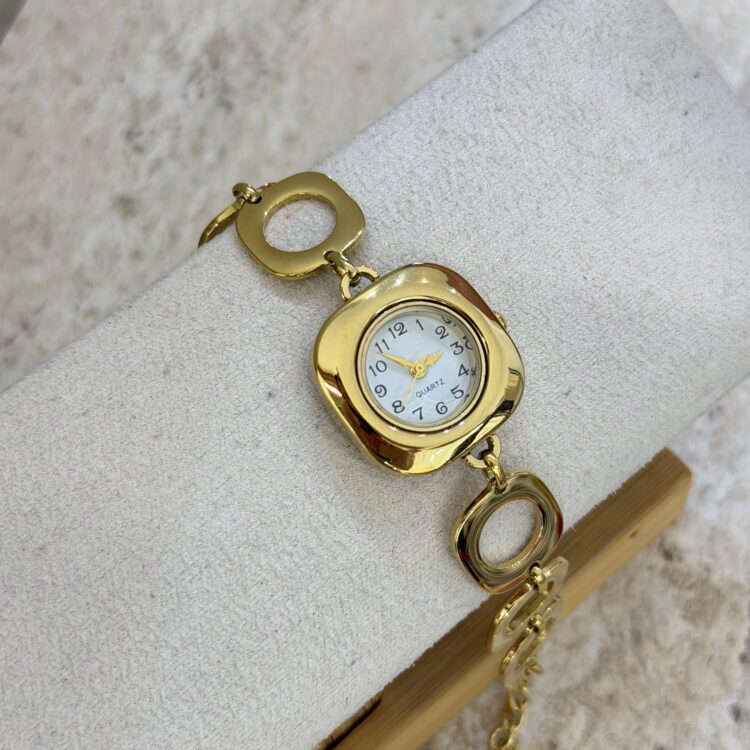 Bracelet watch