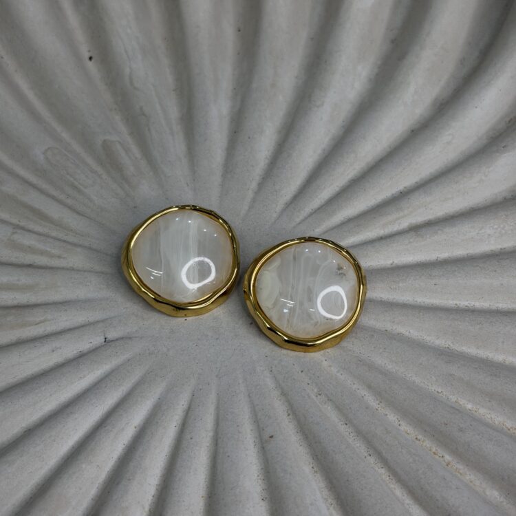 Emily white earrings